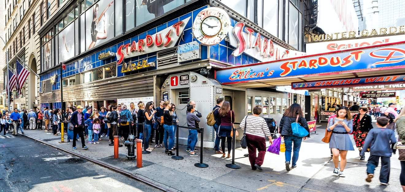 Ellen's Stardust Diner a New York