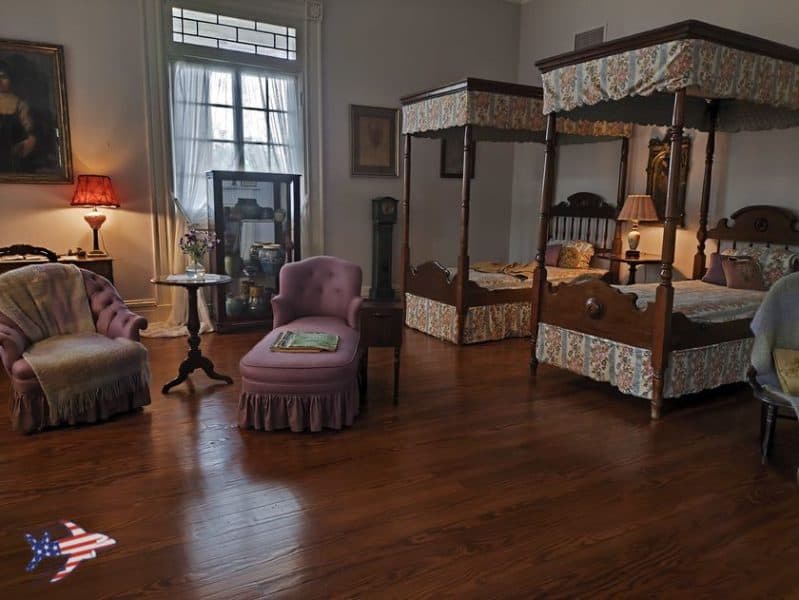 oak alley plantation interni