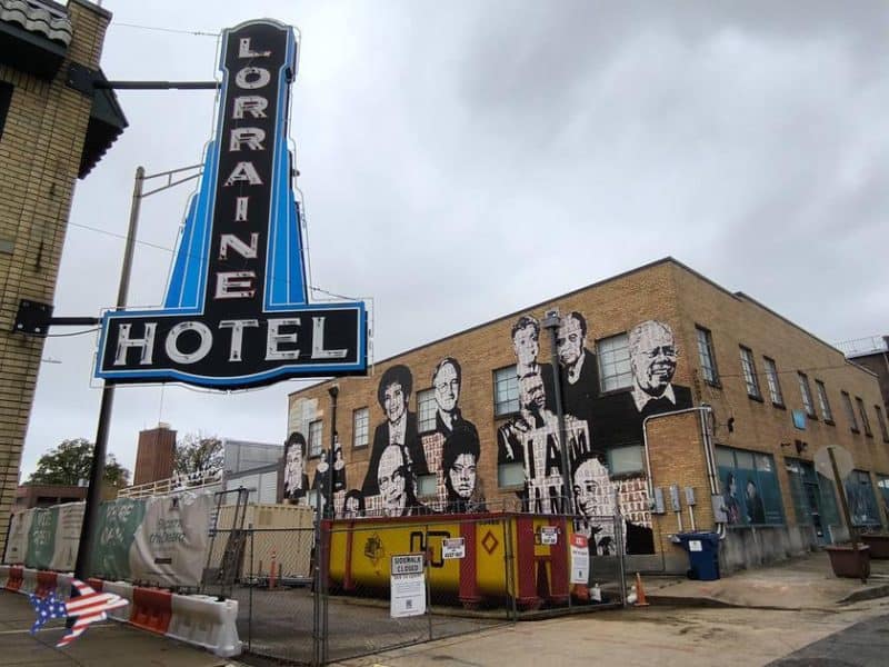 National Civil Rights Museum insegna esterno