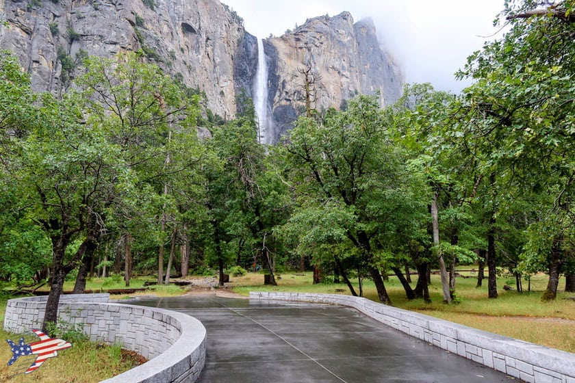 Yosemite Bridalveil Fall imbocco sentiero