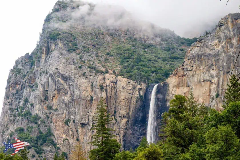 Yosemite Bridalveil Fall vista dalla strada 2