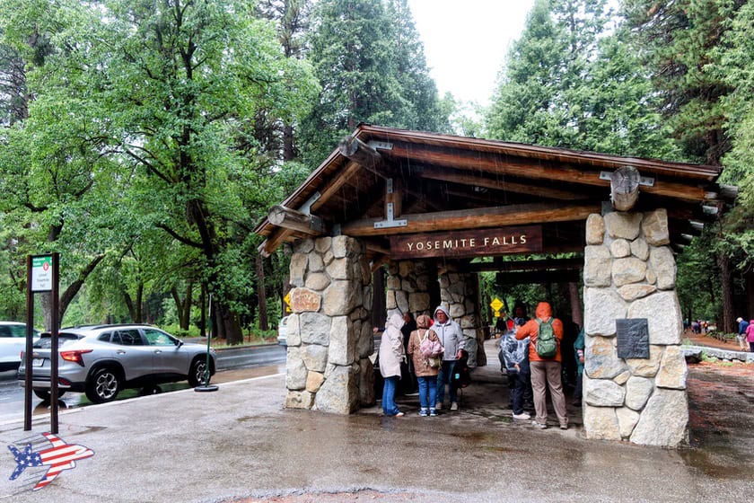 Yosemite Falls Trail fermata shuttle