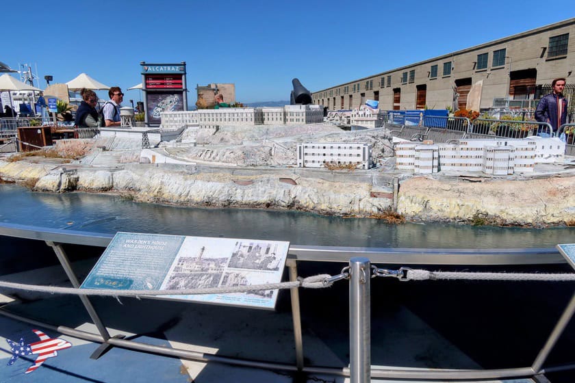 Alcatraz - Plastico vicino alla biglietteria