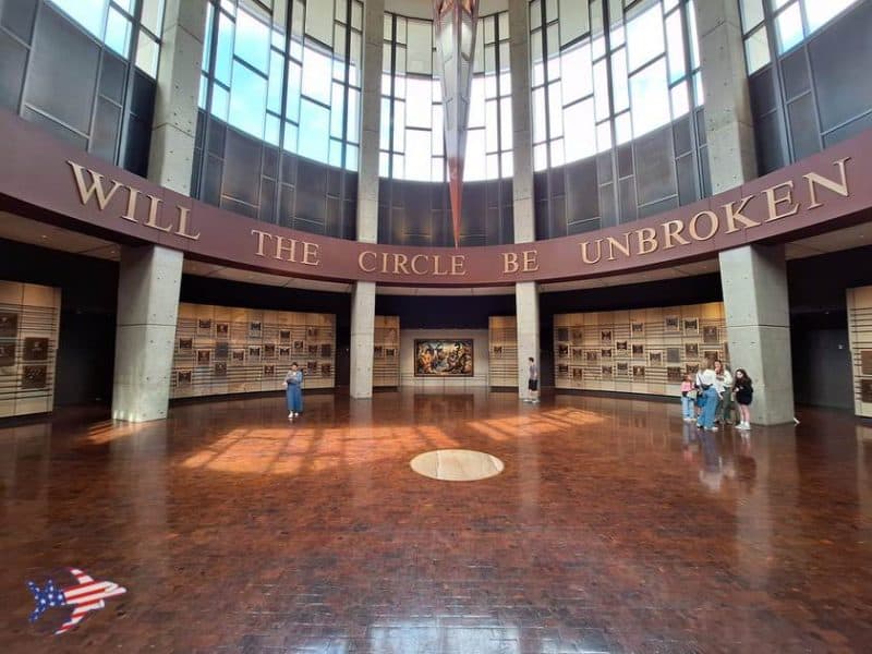 Country Music Hall of Fame Rotonda