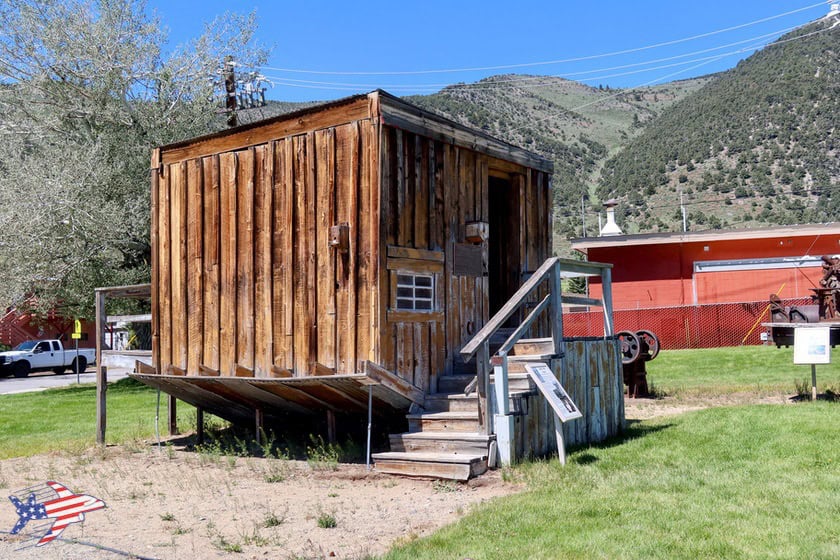 Upside Down House Lee Vining