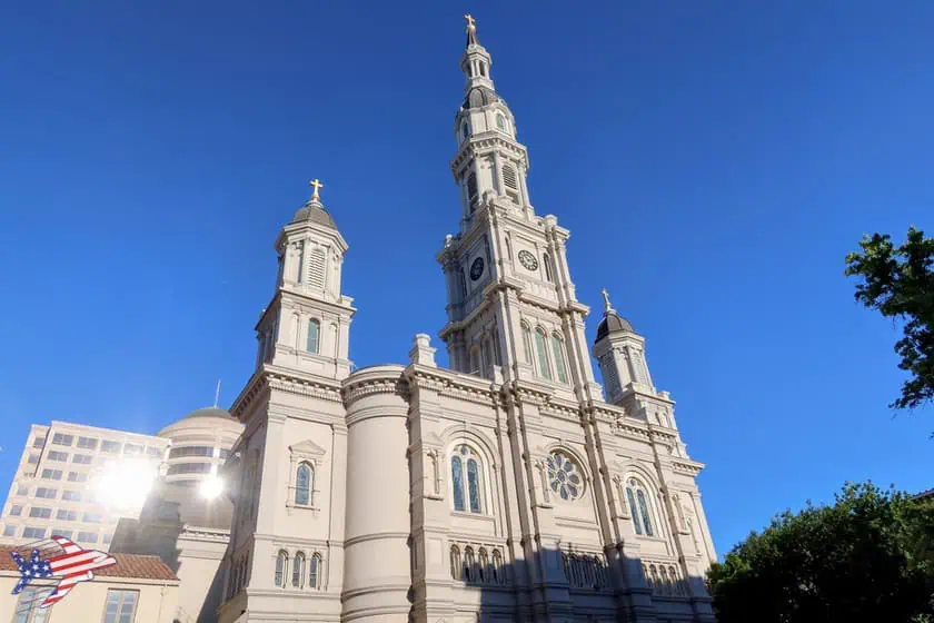 Sacramento - Cattedrale cattolica