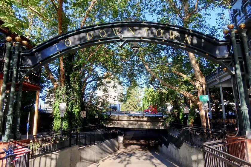 Sacramento - Tunnel Old Town Downtown