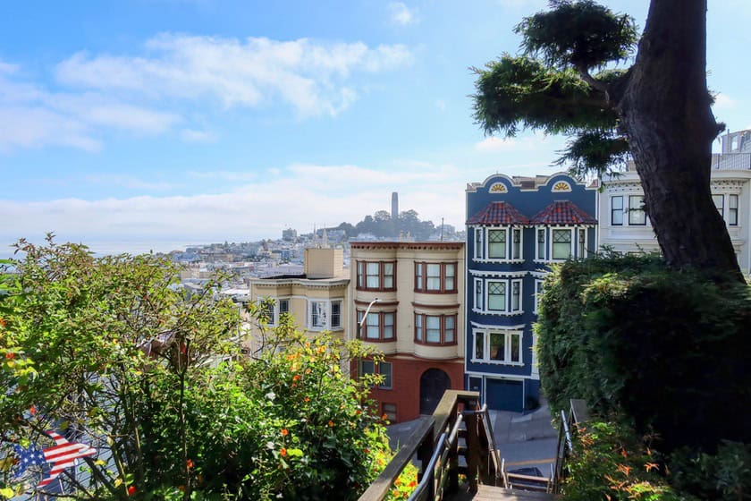Coit Tower da Macondray Lane