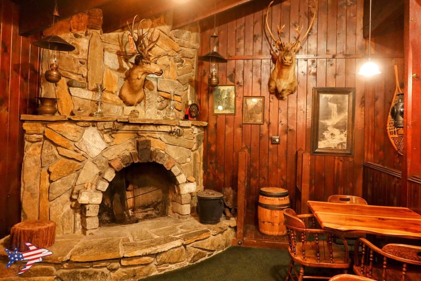 Mariposa Grove - Aroma Restaurant and Buffalo Bar - interno 2
