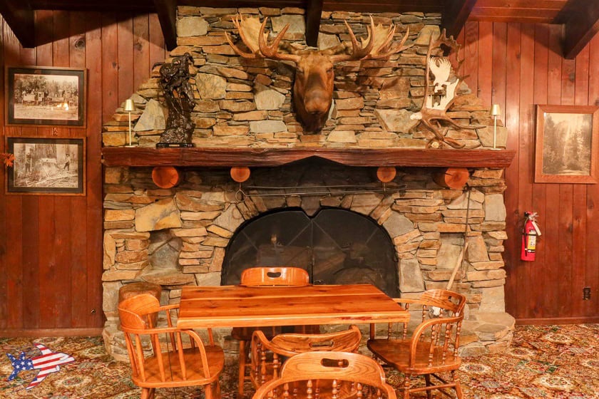 Mariposa Grove - Aroma Restaurant and Buffalo Bar - interno 3