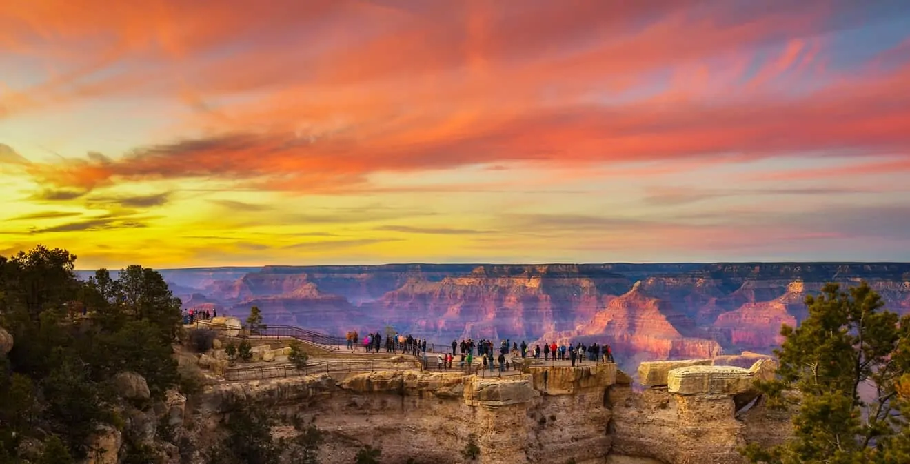 Alba e tramonto al Grand Canyon