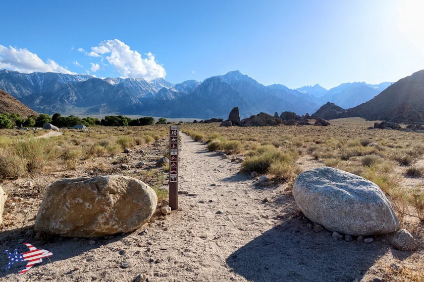 Alabama Hills - Shark fin con sentiero