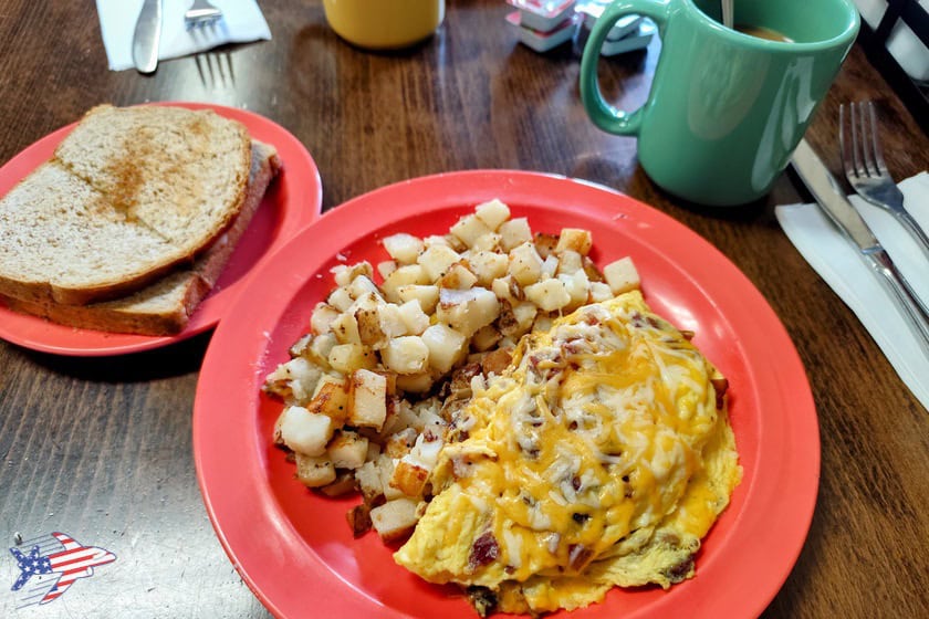 Lone Pine - Alabama Hills Cafè and Bakery omelette