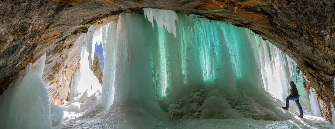 Grotte di ghiaccio Grand Island Lake Superior