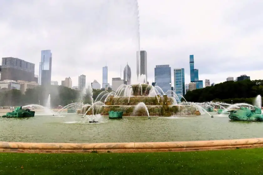 Buckingam Fountain Grant Park Chicago