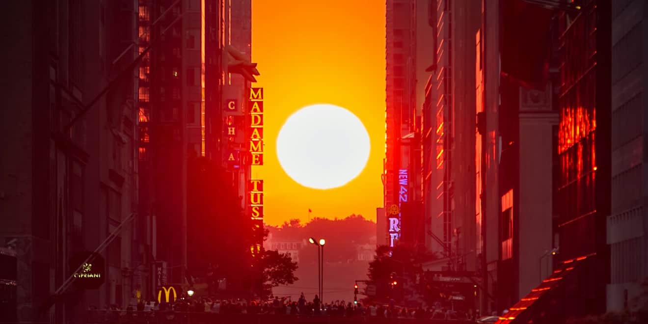 Manhattanhenge New York solstizio tramonto