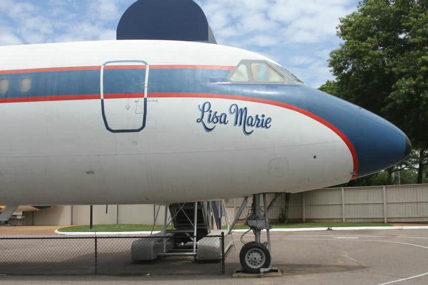 Tour Graceland