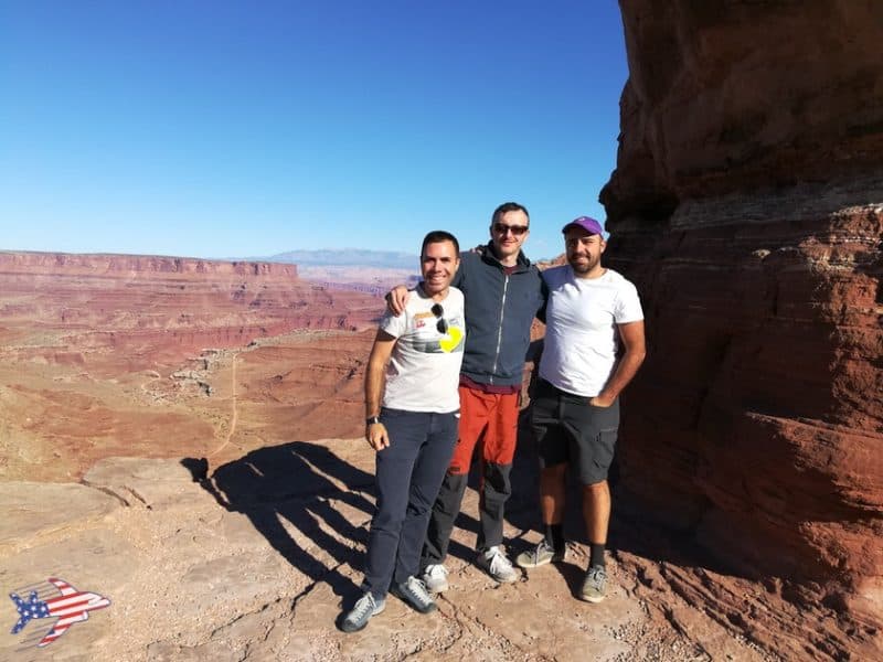 Andrea Cuminatto con Bernardo e Lorenzo a Canyonlands Island in the sky Utah