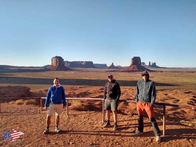 Andrea Cuminatto con Bernardo e Lorenzo alla Monument Valley