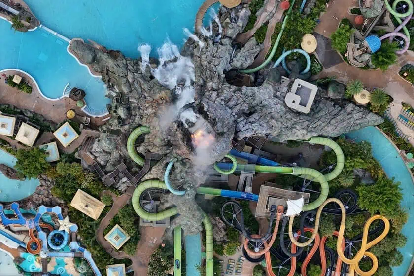 Volcano Bay Orlando scivoli dall'alto